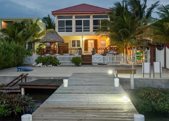 La Perla Azul House With Pool * San Pedro (Ambergris Caye)